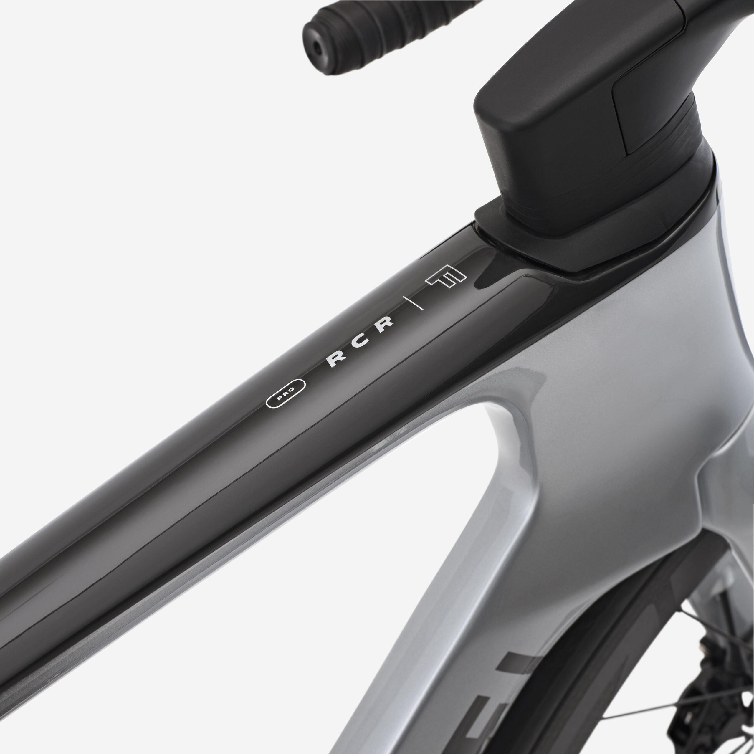VELO ROUTE CYCLOTOURISME – RC 520 MICROSHIFT 10V FEMME